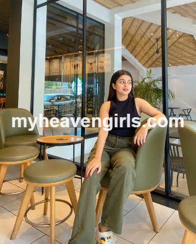 Call Girls service in Bandra